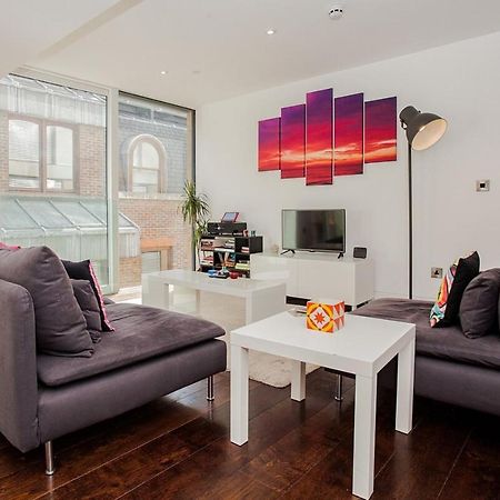 Beautiful Newly Renovated 2 Bed Apartment In Bank London Exterior photo